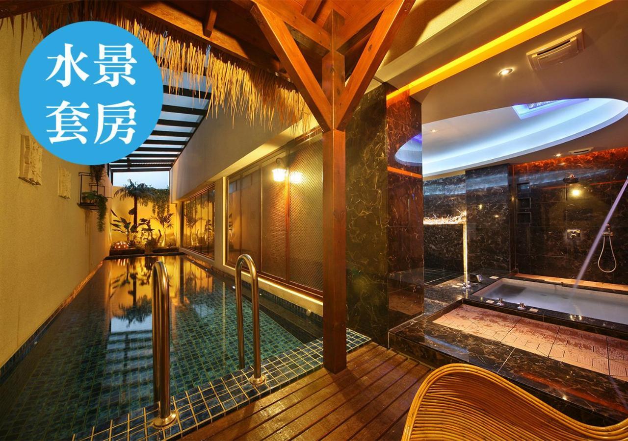 Lanshy Motel Taichung Bagian luar foto