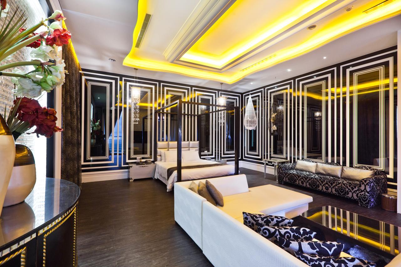 Lanshy Motel Taichung Bagian luar foto