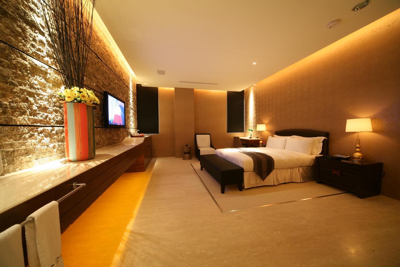 Lanshy Motel Taichung Ruang foto